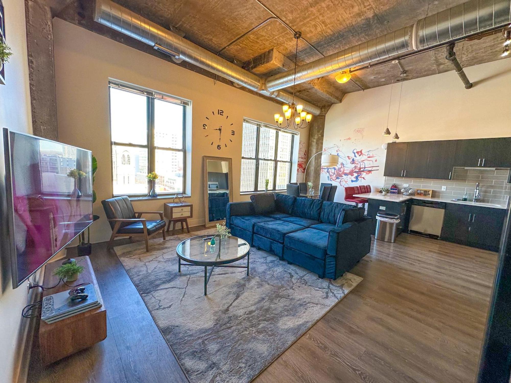 Mccormick Place 3Br Luxury Penthouse Duplex With Personal Rooftop And Optional Parking For 8 Guests In Chicago South Loop Чикаго Экстерьер фото